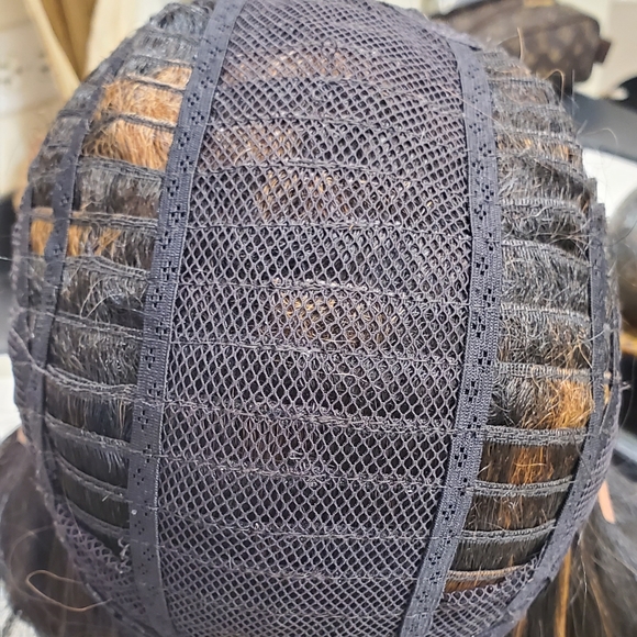 Everyday Synthetic Lace Front Wig - Picture 7 of 7